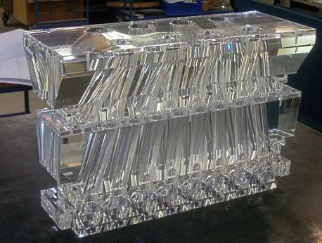 Verarbeitetes Acrylglas-Bauteil der Bernd Lehmann GmbH & Co. KG